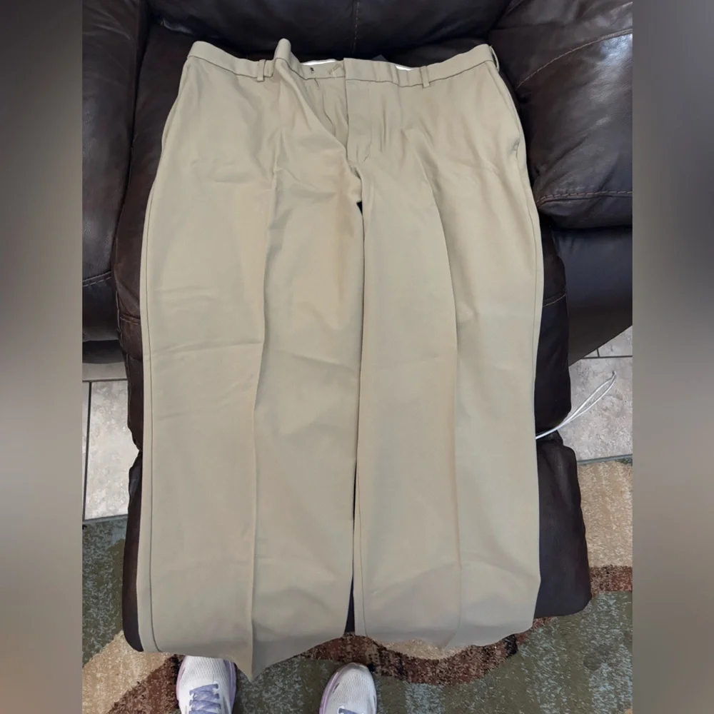 Dockers Khaki Straight-Leg Chinos - Light Tan